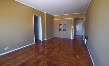 Venta Departamento 3 ambientes balcón Avellaneda