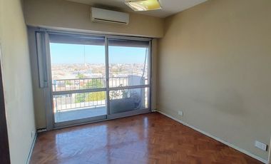 Venta Departamento 3 ambientes balcón Avellaneda