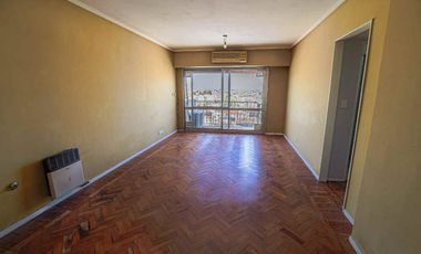 Venta Departamento 3 ambientes balcón Avellaneda