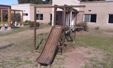 Lote imperdible con mejoras Domselaar Chico VENTA