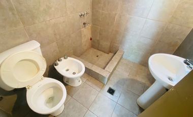 DEPARTAMENTO DE 3 AMBIENTES EN ALQUILER - BURZACO