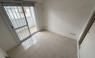 ALQUILER DEPTO 2 AMBIENTES BALCON Y COCHERA RAMOS