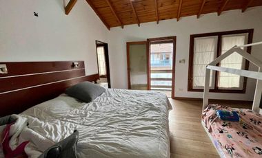 CASA EN VENTA 5 AMB PLAYA NECOCHEA