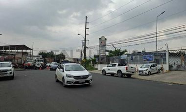 Terreno de venta en Santa Cecilia sobre la Avenida Alest