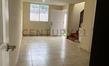 Venta casa 2 dormitorios Valle de los Chillos