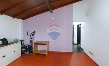 VENTA CASA 4 AMB EN PILAR APTO CREDITO