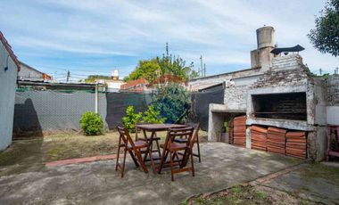 VENTA CASA 4 AMB EN PILAR APTO CREDITO