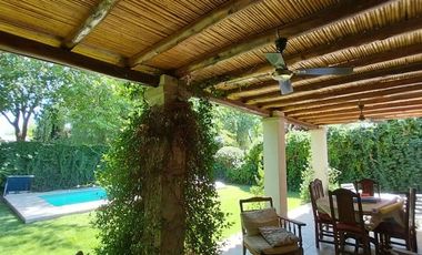 CASA EN VENTA – CLUB DE CAMPO MENDOZA