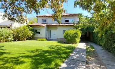 CASA EN VENTA – CLUB DE CAMPO MENDOZA