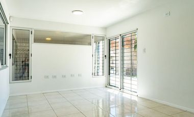 Casa en Funes con jardin y pileta, venta, permuta