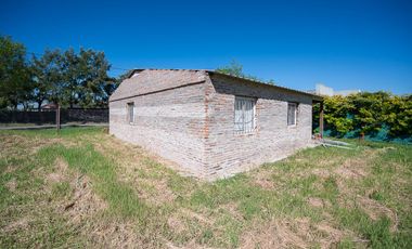 VENTA CASA A TERMINAR 3 DORMITORIOS FUNES