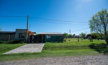 VENTA CASA A TERMINAR 3 DORMITORIOS FUNES