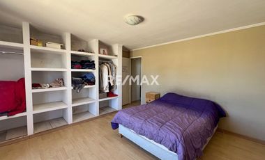 Venta de casa 4 dormitorios en Fernandez Oro