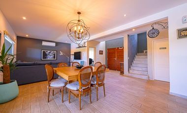 VENTA CASA 5 AMBIENTES  HARAS SANTA MARIA ESCOBAR