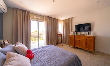 VENTA CASA 5 AMBIENTES  HARAS SANTA MARIA ESCOBAR