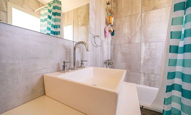 VENTA CASA 5 AMBIENTES  HARAS SANTA MARIA ESCOBAR