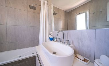 VENTA CASA 5 AMBIENTES  HARAS SANTA MARIA ESCOBAR