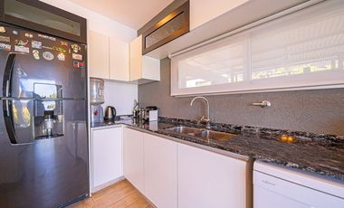 VENTA CASA 5 AMBIENTES  HARAS SANTA MARIA ESCOBAR