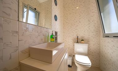 VENTA CASA 5 AMBIENTES  HARAS SANTA MARIA ESCOBAR