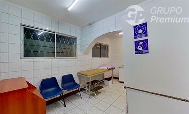 Local Comercial en Venta en ERNESTO ALVEAR / SANTO DOMINGO / CONCHA Y TORO