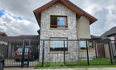 Casa en Venta en COD38264 Sector Colegio Pumahue en Portal de la Frontera