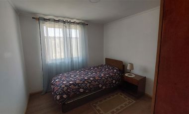Casa en Venta en Casa en Venta/Arriendo en Canal Beagle, Viña del Mar: 2 Dormitorios, Estacionamiento y Excelente Conectividad