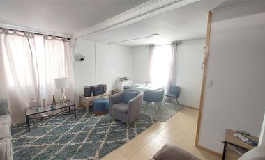 Casa en Venta en Casa en Venta/Arriendo en Canal Beagle, Viña del Mar: 2 Dormitorios, Estacionamiento y Excelente Conectividad