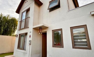 Casa en Venta en Volcan corcovado 4023