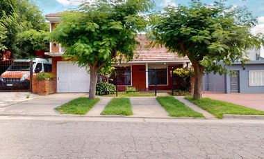 VENTA CASA 4 AMBIENTES APTA CREDITO COLINAS