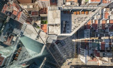 Oficina Piso entrepiso 1- 120m2  /1 cocheras