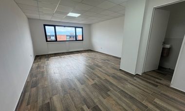 Alquiler oficina/local en Docta Urbanización