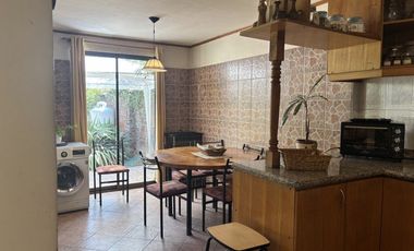 Hermosa Casa con Gran terreno en el Corazón de Macul