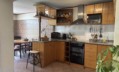 Hermosa Casa con Gran terreno en el Corazón de Macul