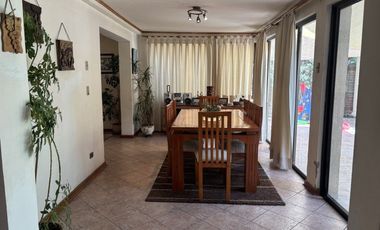 Hermosa Casa con Gran terreno en el Corazón de Macul