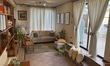 Hermosa Casa con Gran terreno en el Corazón de Macul