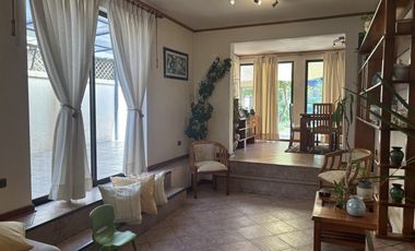 Hermosa Casa con Gran terreno en el Corazón de Macul