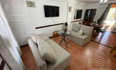 Exclusivo dúplex 5 ambientes y 3 cocheras.