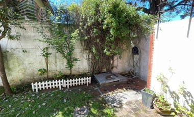 Exclusivo dúplex 5 ambientes y 3 cocheras.