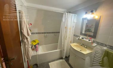 Exclusivo dúplex 5 ambientes y 3 cocheras.