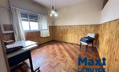 Apta crédito a pasos del centro y Plaza Conesa