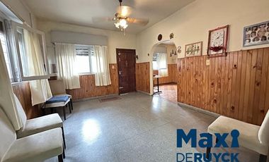 Apta crédito a pasos del centro y Plaza Conesa