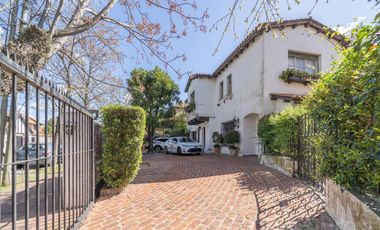 Casa - Venta - Acassuso - Barrio Parque Aguirre