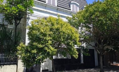 Casa Planta alta 4 Dormitorios Pasaje Gould 800