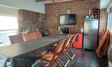 Casa Planta alta 4 Dormitorios Pasaje Gould 800