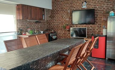 Casa Planta alta 4 Dormitorios Pasaje Gould 800