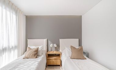 Duplex en  Venta Housing en Nuevo Poeta Lugones. 3 dormitorios y 3 baños con patio y 2 cocheras