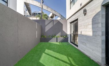 Duplex en  Venta Housing en Nuevo Poeta Lugones. 3 dormitorios y 3 baños con patio y 2 cocheras