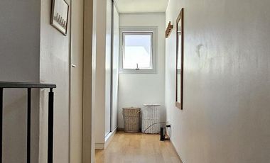 Departamento en venta Duplex 2 ambientes con cochera en Beccar