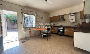CASA a metros de Av. Freyre - Crespo al 3500