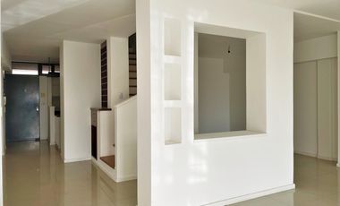 TRIPLEX en VENTA - 5 ambientes - COMPLEJO El Talar de Florida